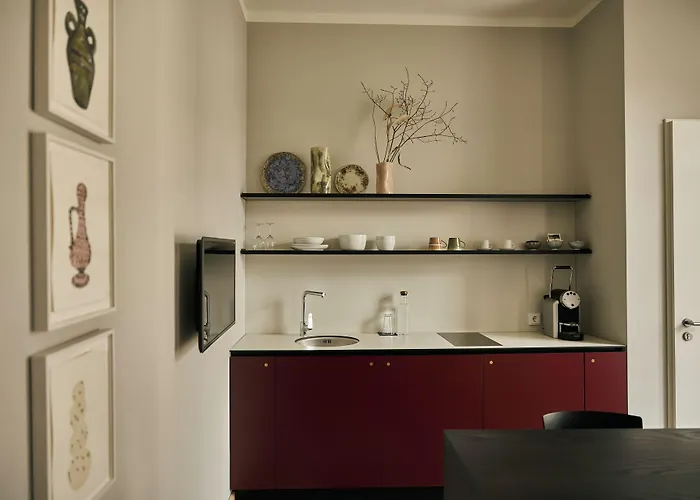 Melter Hotel & Apartments - A Neighborhood Hotel